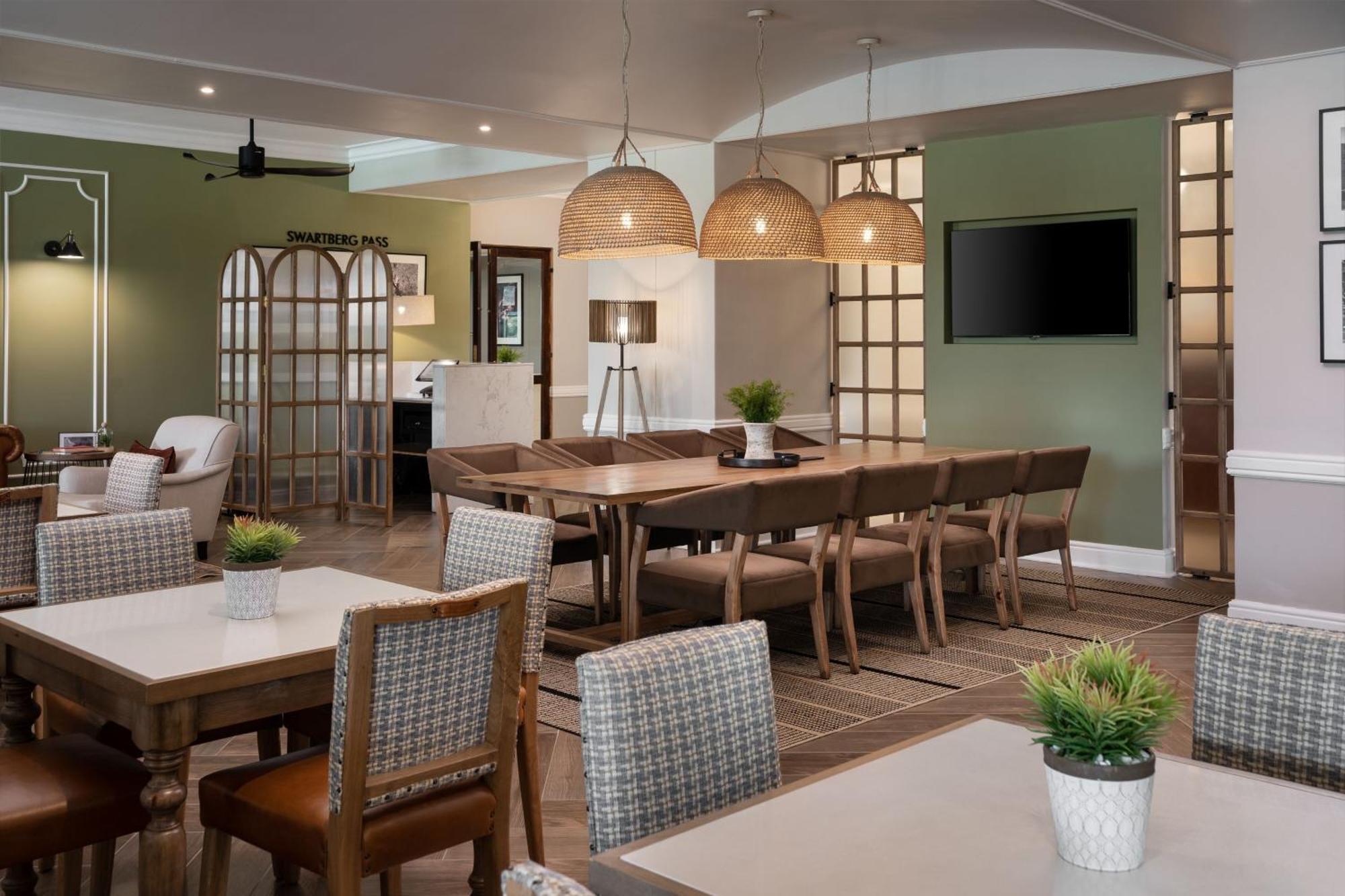 Protea Hotel By Marriott George King George Exterior foto